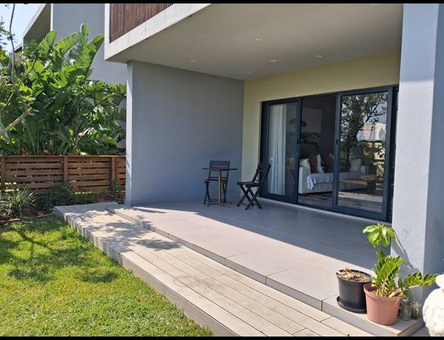 3 BEDROOM TOWNHOUSE FOR SALE IN PALM LAKES ESTATE
